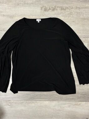 avenue pleated sleeves blouse